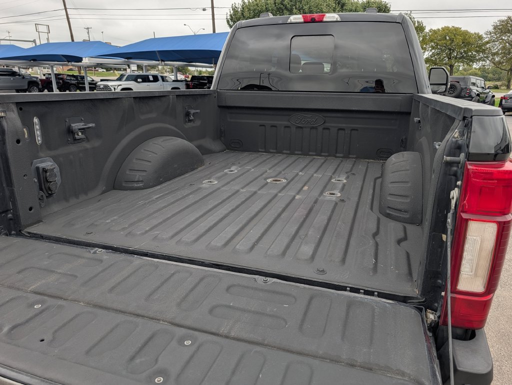 Used 2020 Ford F350 Platinum w/ Tremor Off-Road Package AWD/4WD image 30