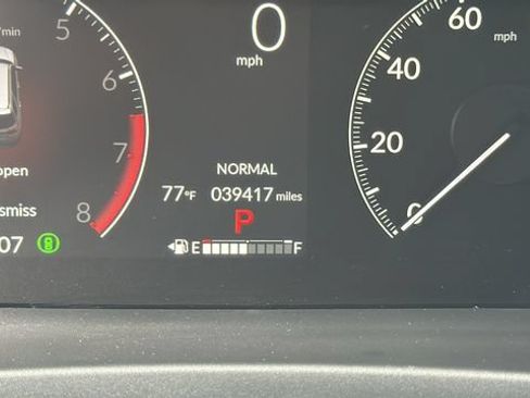 Used 2025 Honda Pilot Touring image 28