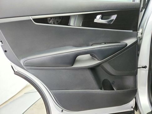 Used 2019 Kia Sorento LX w/ Option Group 020 image 23