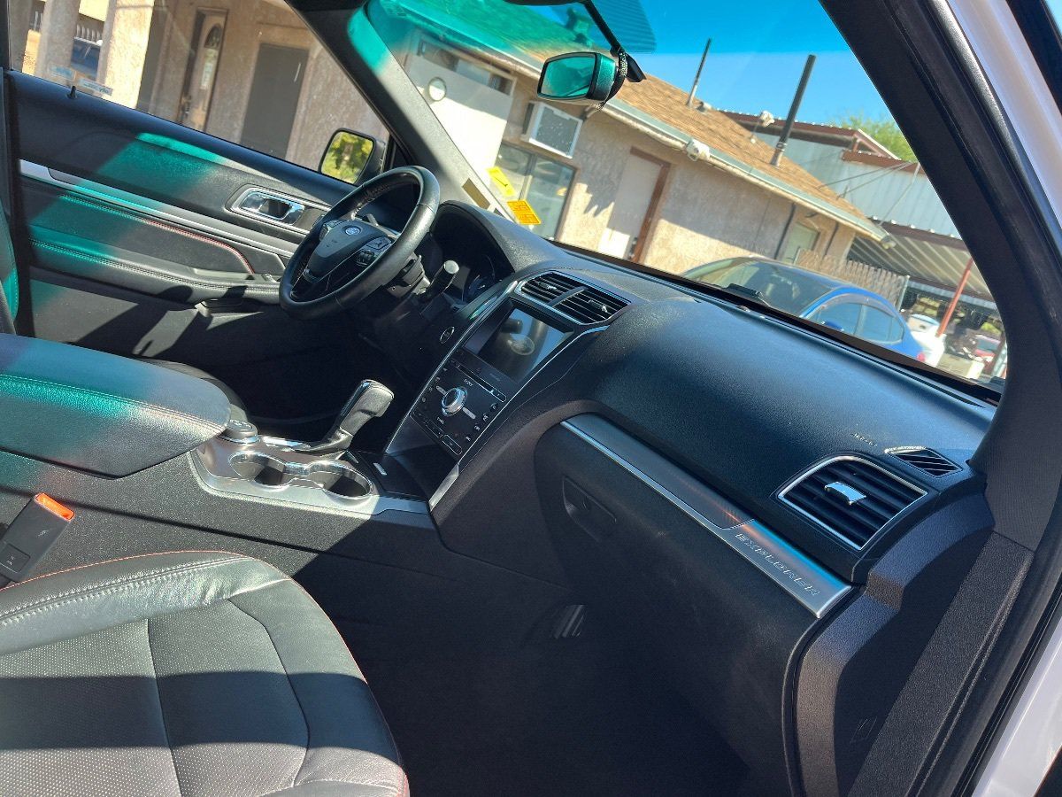 Used 2017 Ford Explorer Sport AWD/4WD image 37