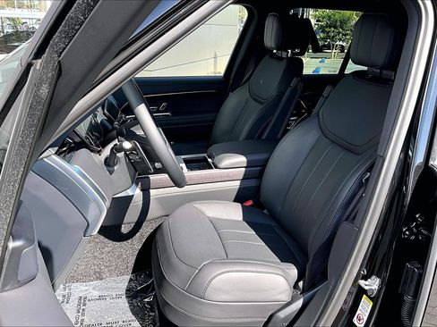 New 2026 Land Rover Range Rover SE AWD/4WD image 9