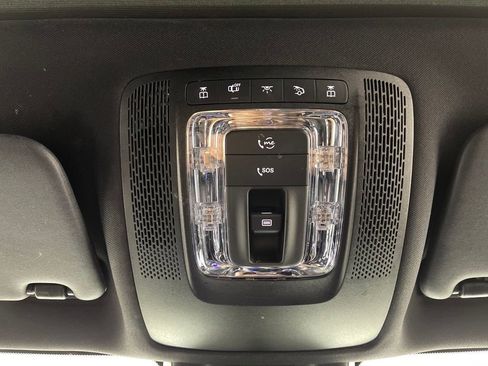 Used 2023 Mercedes-Benz EQB 300 4MATIC image 29