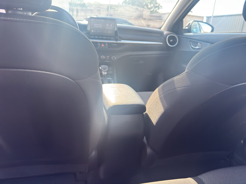 Used 2023 Kia Forte LXS w/ LXS Technology Package FWD image 21