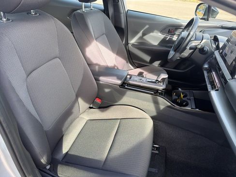Used 2026 Toyota Prius LE image 26