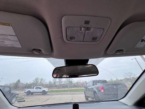 Used 2018 Toyota Corolla SE image 26