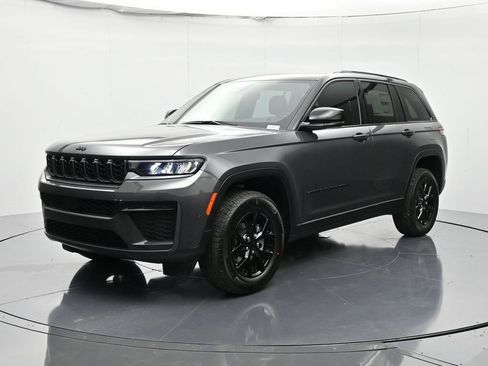 New 2026 Jeep Grand Cherokee Altitude image 1