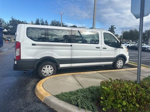 Used 2022 Ford Transit 350 XLT image 5