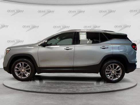 Used 2023 GMC Terrain SLT AWD/4WD image 4