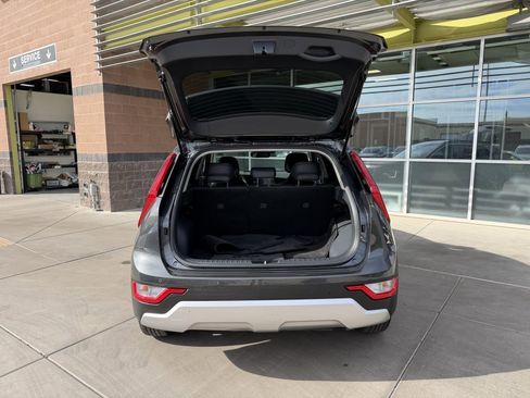 Used 2024 Kia Niro EX w/ EX Cold Weather Package image 34