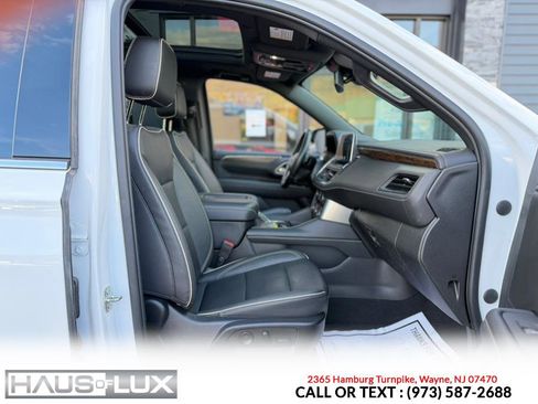 Used 2023 Chevrolet Suburban Premier image 22