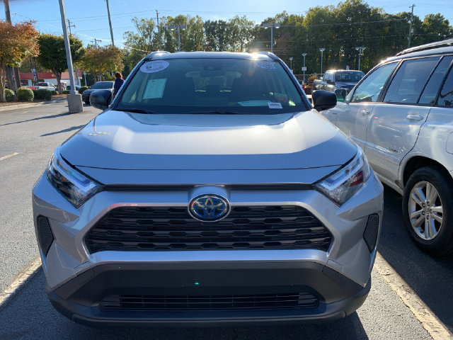 Used 2023 Toyota RAV4 LE AWD/4WD image 33
