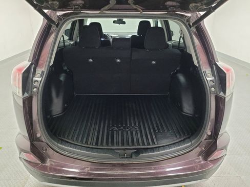 Used 2018 Toyota RAV4 XLE image 29