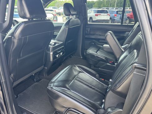 Used 2021 Ford Expedition Max Limited AWD/4WD image 18