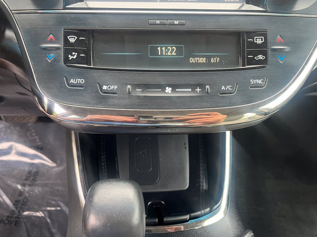 Used 2016 Toyota Avalon Limited FWD image 16