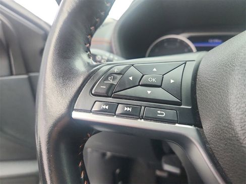 Used 2021 Nissan Sentra SR image 30