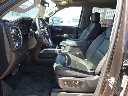 Used 2021 GMC Sierra 1500 SLT w/ SLT Premium Plus Package AWD/4WD image 17
