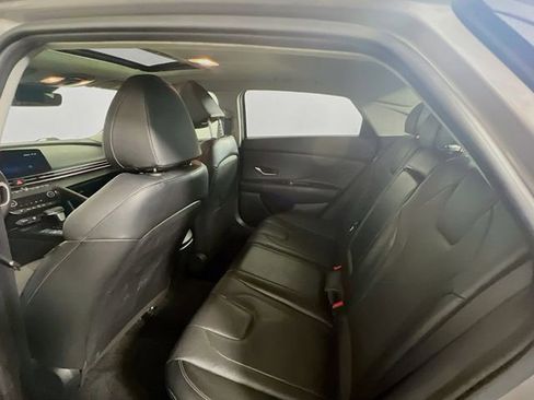 Used 2023 Hyundai Elantra Limited w/ Cargo Package image 20