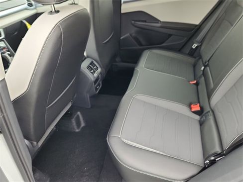 New 2025 Volkswagen Taos SE image 8