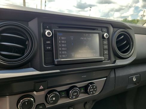 Used 2019 Toyota Tacoma SR w/ SR Convenience Package AWD/4WD image 26