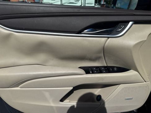 Used 2013 Cadillac XTS 4dr Sdn FWD image 39