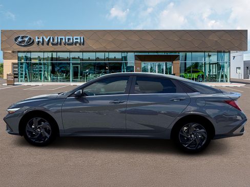 New 2026 Hyundai Elantra SEL Sport Premium FWD image 3