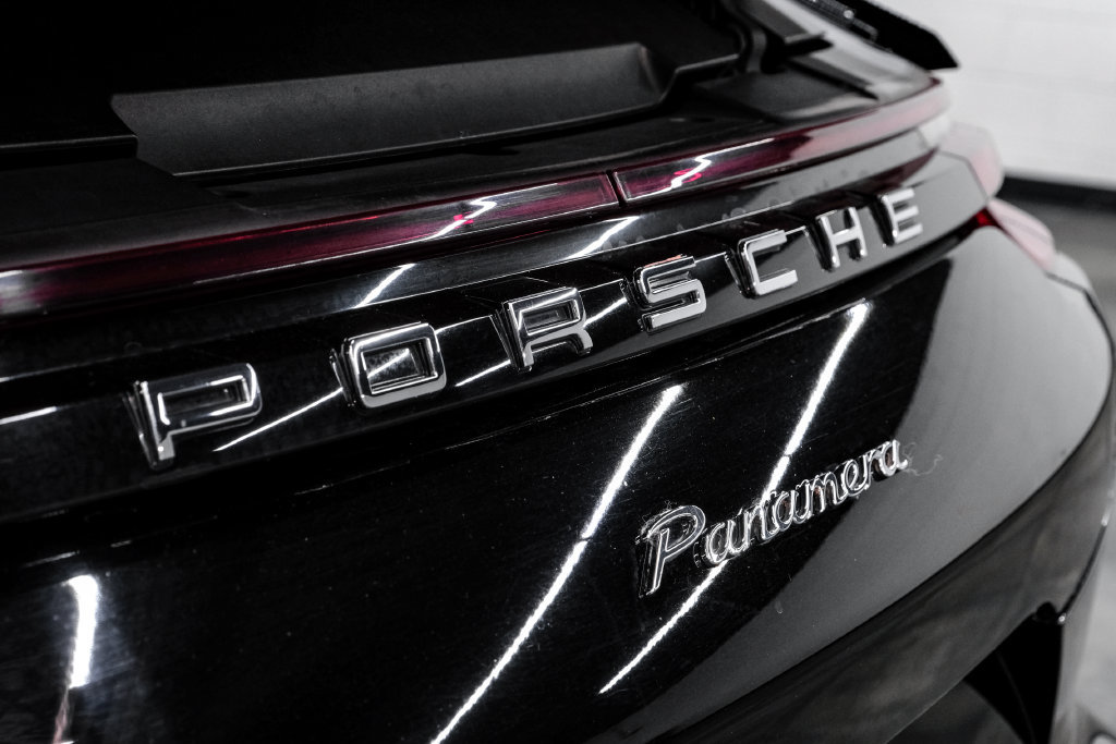 Used 2017 Porsche Panamera 4 AWD/4WD image 56