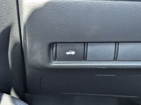 Used 2026 Nissan Sentra SR w/ Floor Mat Package FWD image 14