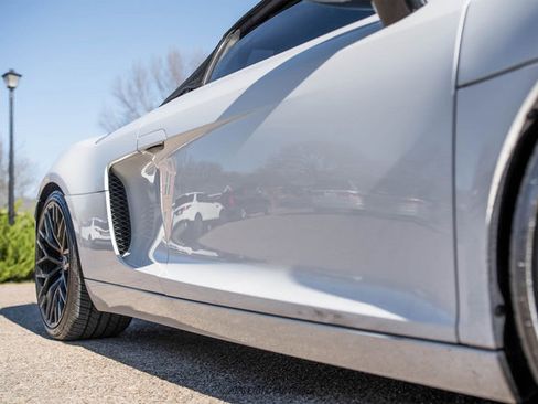 Used 2015 Audi R8 V8 w/ Full Leather Package image 94