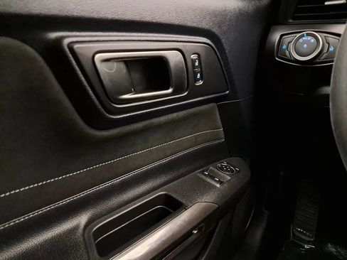 Used 2016 Ford Mustang Shelby GT350 w/ Technology Package RWD image 21