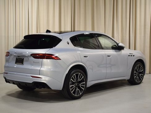 Certified 2023 Maserati Grecale Modena AWD/4WD image 10