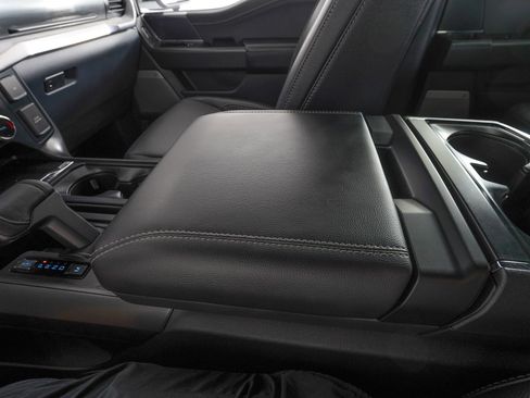 Used 2025 Ford F150 Lariat w/ Equipment Group 501A Mid image 27