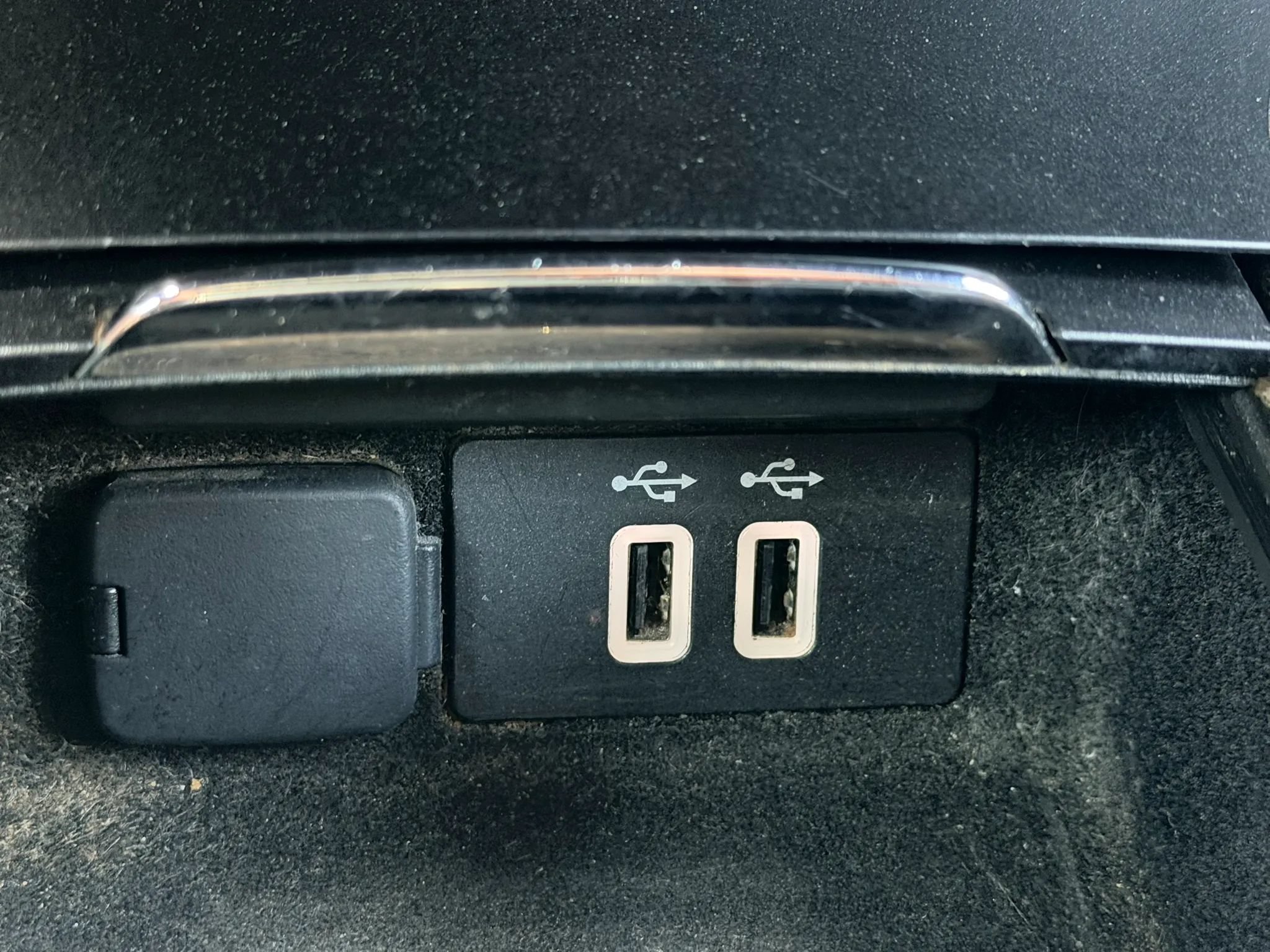 Used 2019 Lincoln MKC Premiere FWD image 17