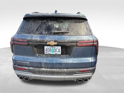 Used 2025 Chevrolet Traverse LT image 14