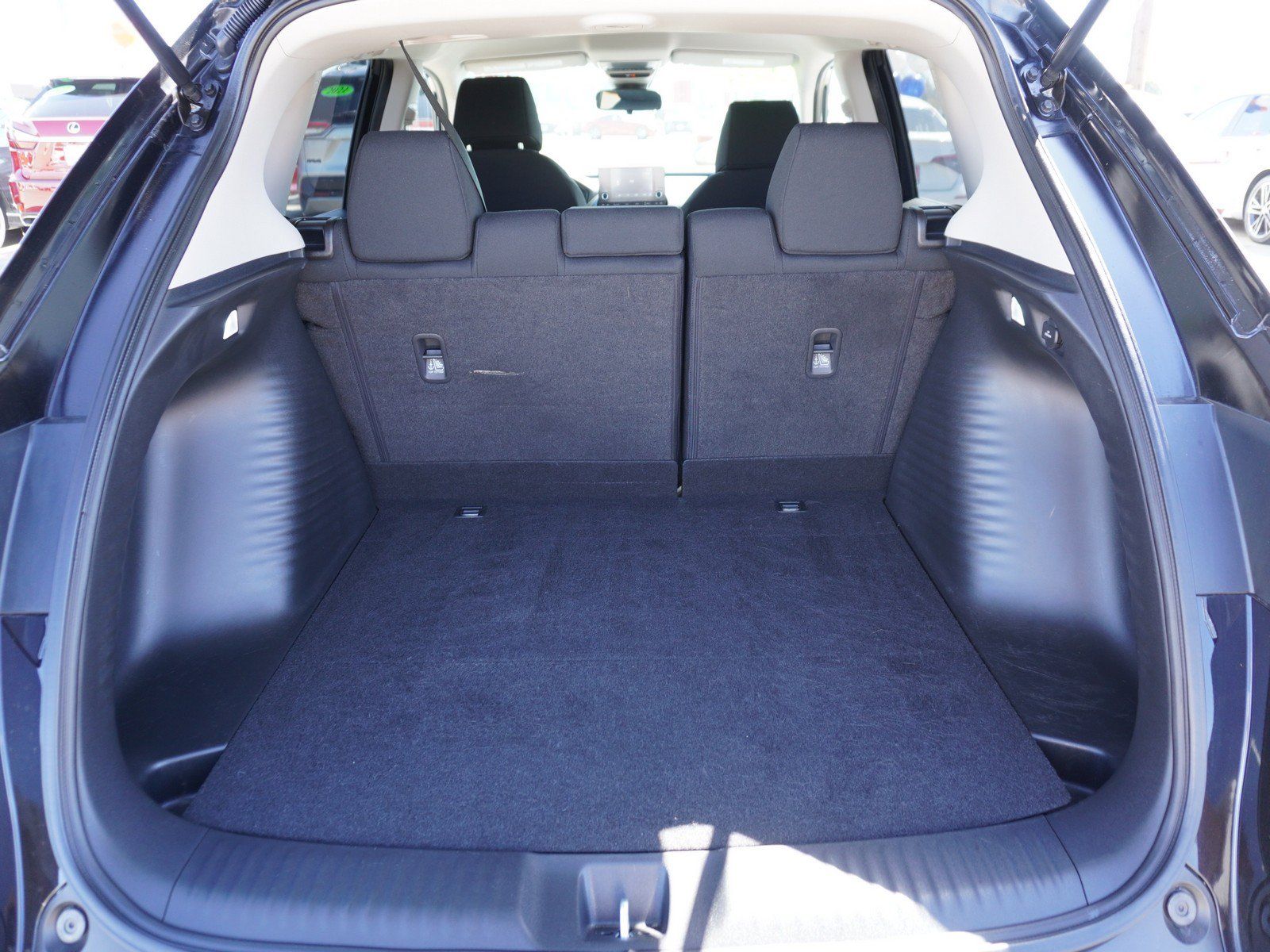 Used 2025 Honda HR-V LX image 10