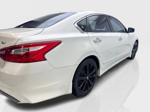 Used 2017 Nissan Altima 2.5 SV FWD image 13