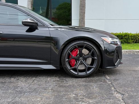 Used 2024 Audi RS 6 performance AWD/4WD image 3