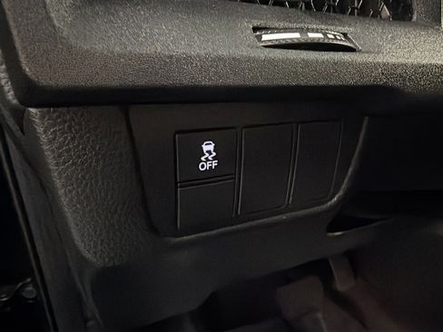 Used 2023 Honda CR-V EX image 17