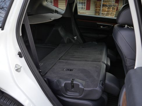 Used 2018 Honda CR-V Touring image 32