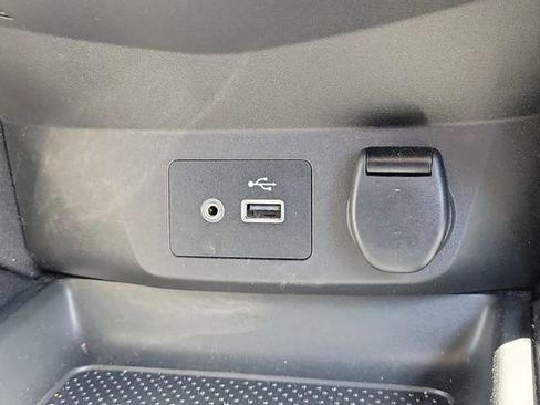 Used 2020 Nissan Rogue Sport S FWD image 28