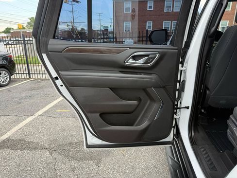 Used 2021 Chevrolet Tahoe 2WD image 30