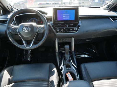 Used 2024 Toyota Corolla Cross AWD Hybrid w/ Convenience Package image 13