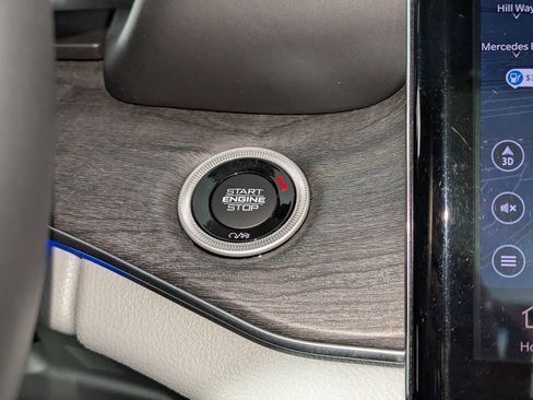 Used 2022 Jeep Grand Cherokee Overland w/ Adv Protech Group III image 27