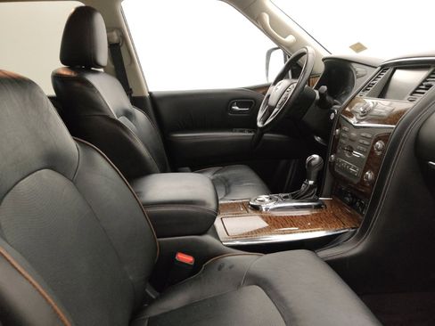 Used 2020 Nissan Armada SL w/ Premium Package image 21