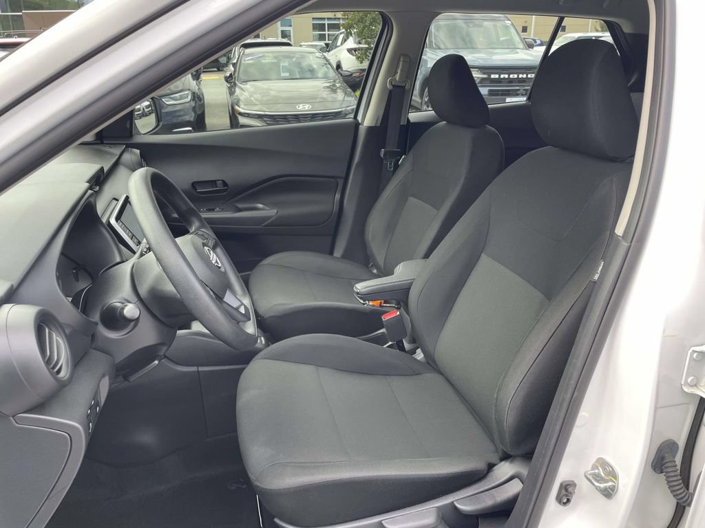 Used 2024 Nissan Kicks S FWD image 8