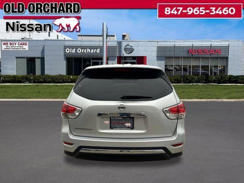 Used 2014 Nissan Pathfinder S image 5