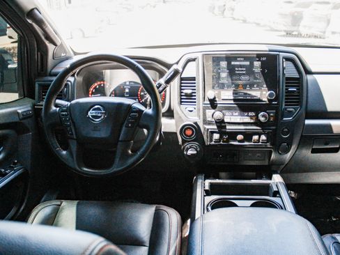 Used 2021 Nissan Titan PRO-4X w/ Pro-4x Convenience Package AWD/4WD image 29