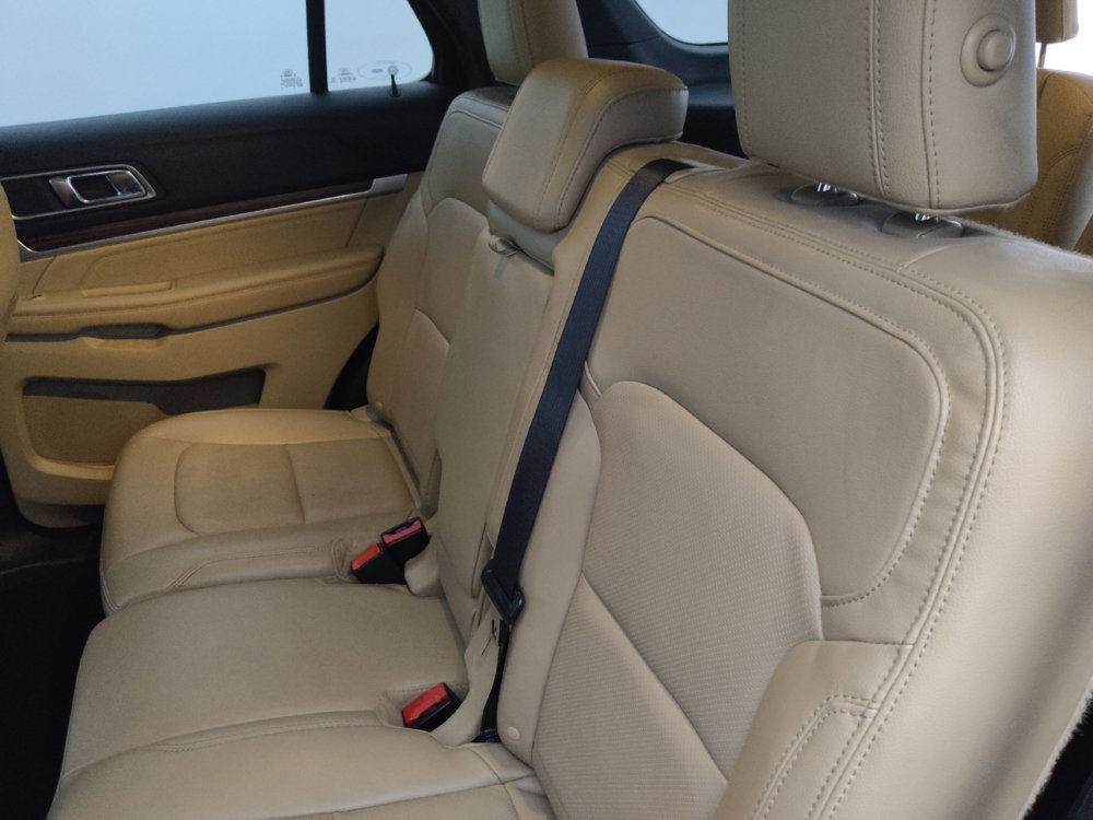 Used 2017 Ford Explorer Limited FWD image 18