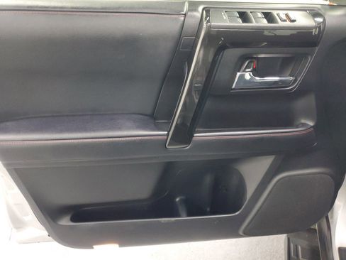 Used 2021 Toyota 4Runner TRD Off-Road image 20