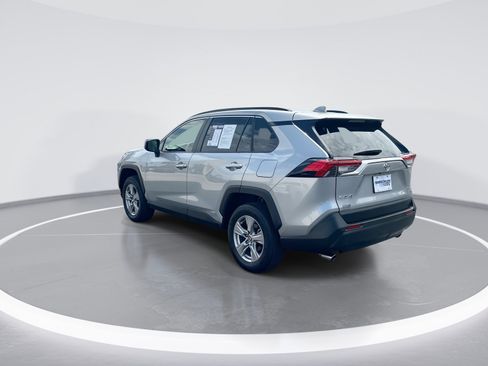 Used 2025 Toyota RAV4 LE AWD/4WD image 7