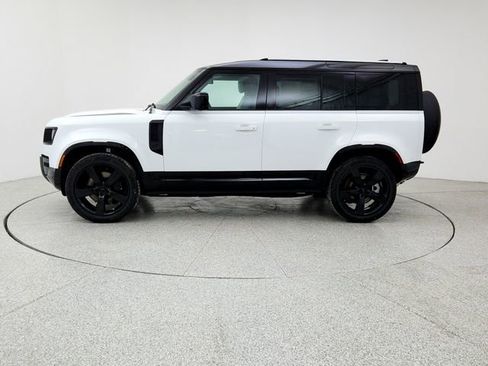 New 2026 Land Rover Defender 110 X-Dynamic SE image 8